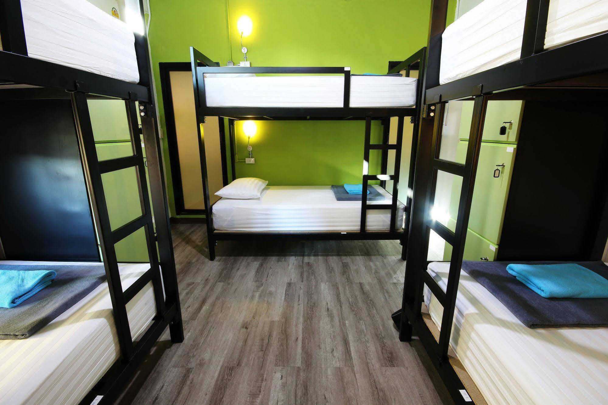The Pillow Hostel Khaosan Bangkok Exteriör bild