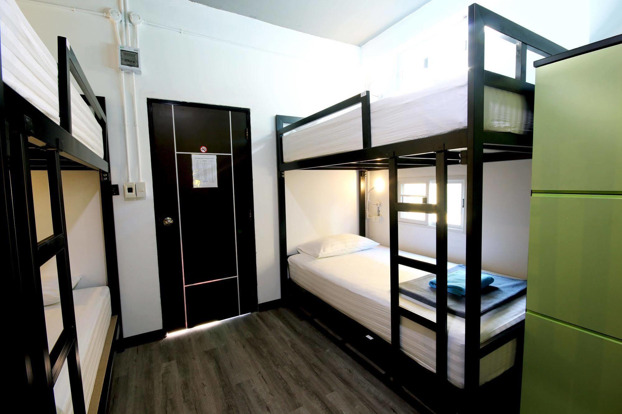 The Pillow Hostel Khaosan Bangkok Exteriör bild
